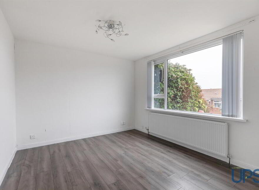 6 Gransha Rise, Glen Road, Belfast, BT11 8ES