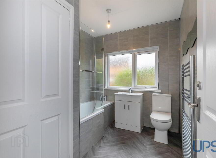 6 Gransha Rise, Glen Road, Belfast, BT11 8ES