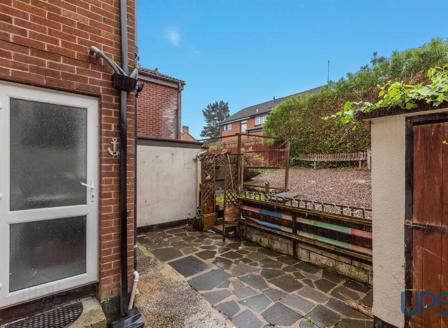 6 Gransha Rise, Glen Road, Belfast, BT11 8ES