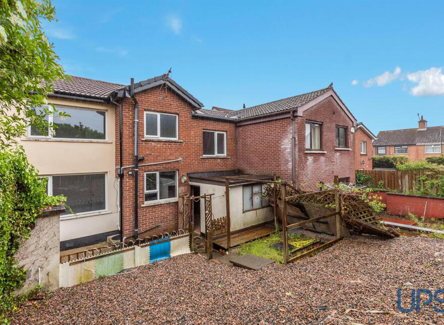 6 Gransha Rise, Glen Road, Belfast, BT11 8ES