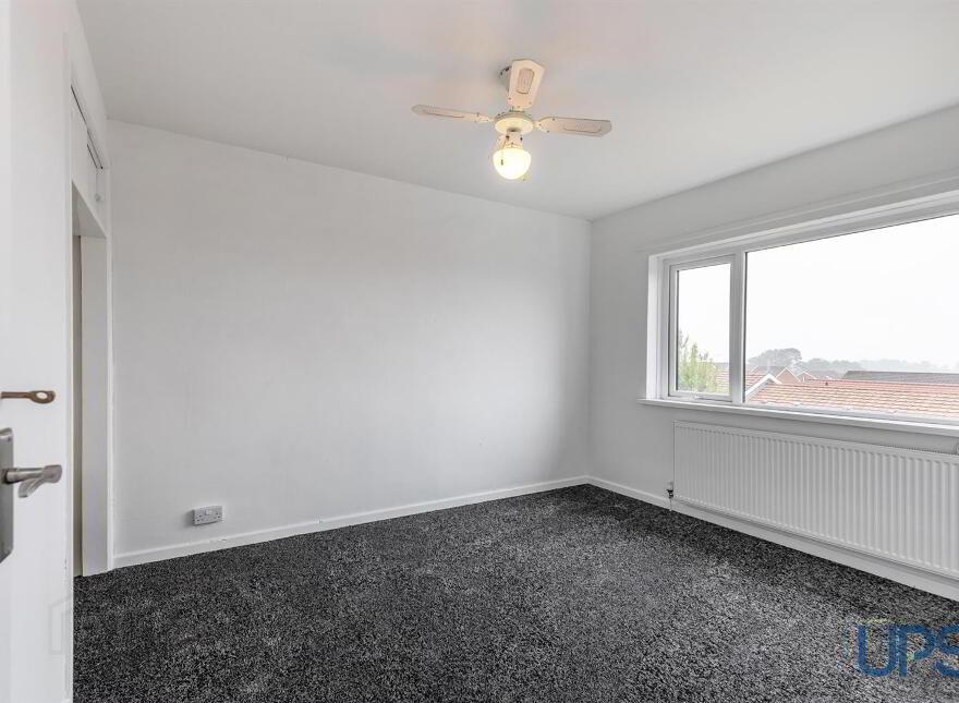 6 Gransha Rise, Glen Road, Belfast, BT11 8ES