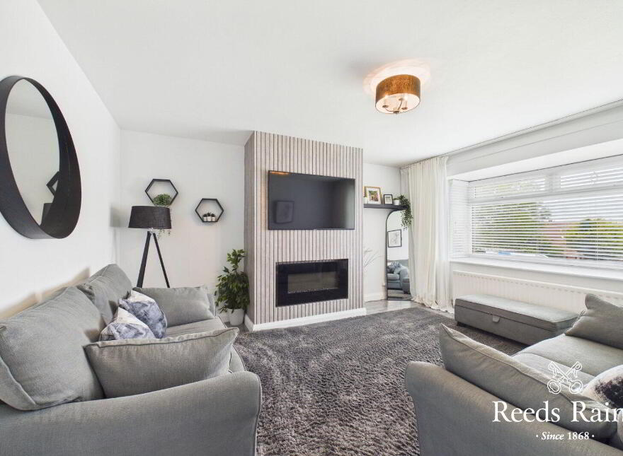 24 Hollybrook Crescent, Newtownabbey, BT36 4ZW