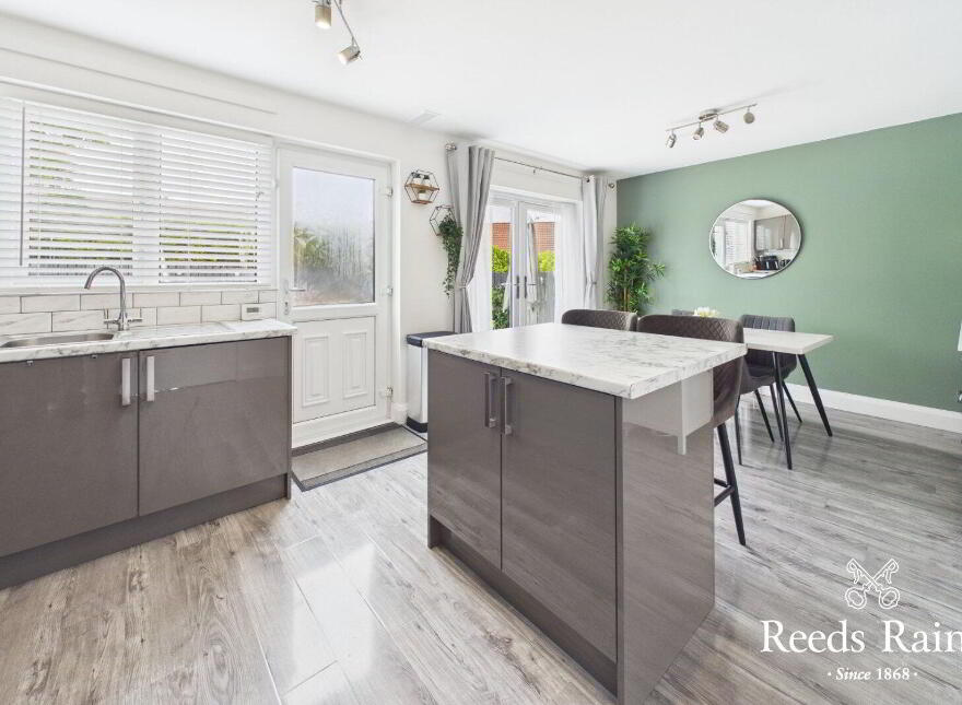 24 Hollybrook Crescent, Newtownabbey, BT36 4ZW