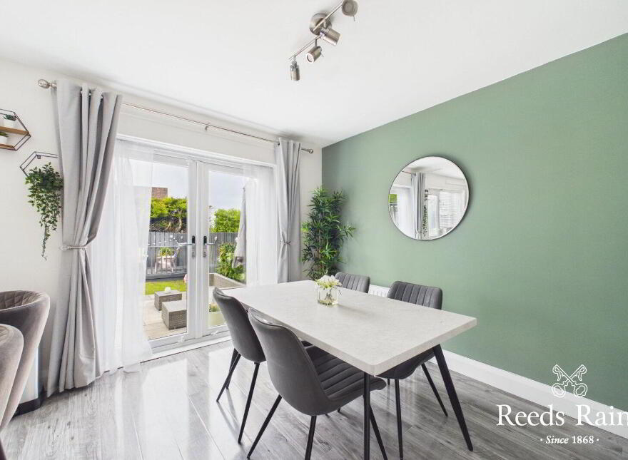24 Hollybrook Crescent, Newtownabbey, BT36 4ZW