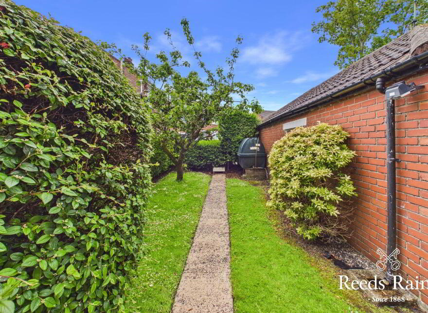 426 Antrim Road, Newtownabbey, BT36 5EJ
