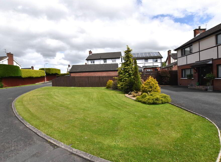 1 St Columbas Vale, Newtownards, BT23 8YZ