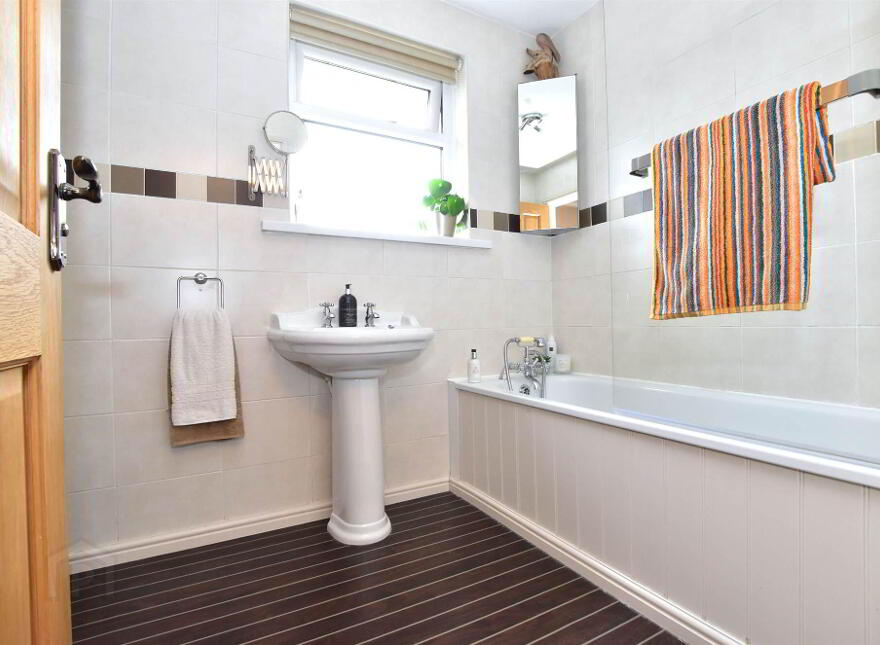 1 St Columbas Vale, Newtownards, BT23 8YZ