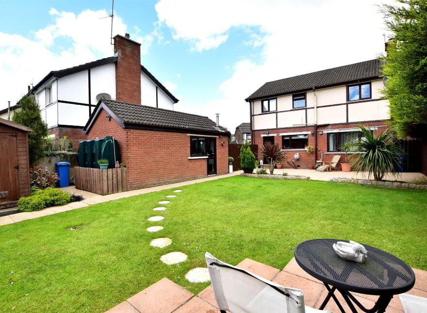 1 St Columbas Vale, Newtownards, BT23 8YZ