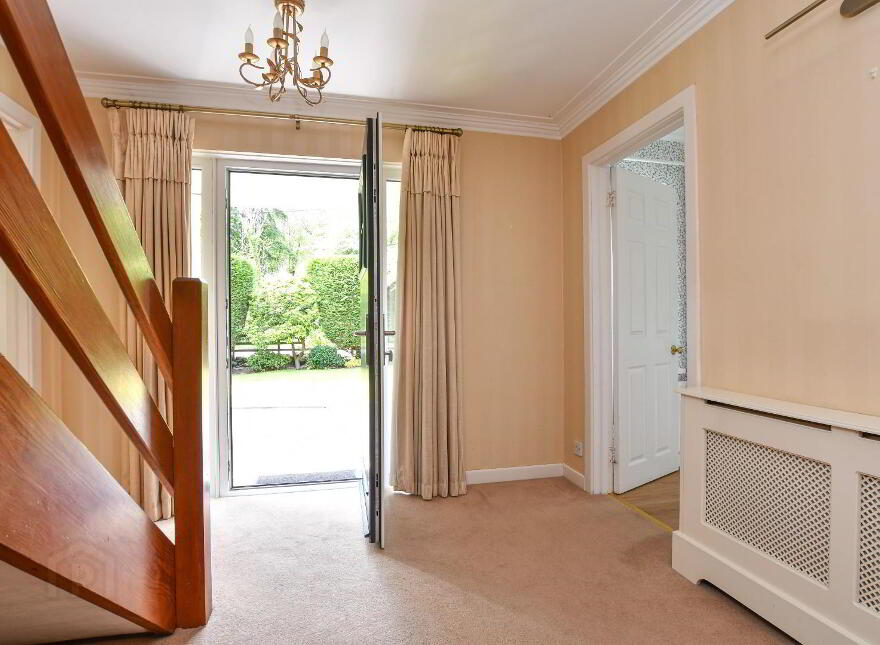 69 Crawfordsburn Road, Newtownards, BT23 4UH