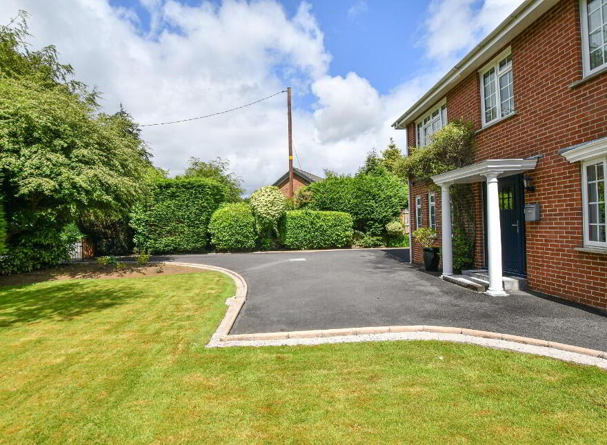 69 Crawfordsburn Road, Newtownards, BT23 4UH