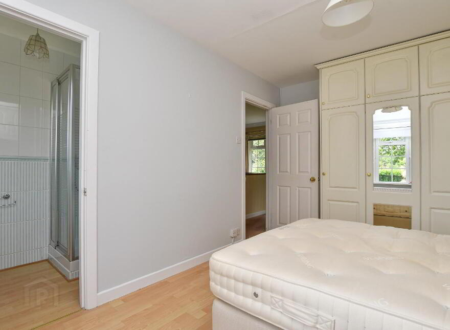 69 Crawfordsburn Road, Newtownards, BT23 4UH