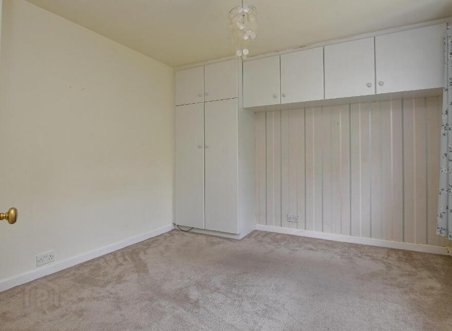 69 Crawfordsburn Road, Newtownards, BT23 4UH