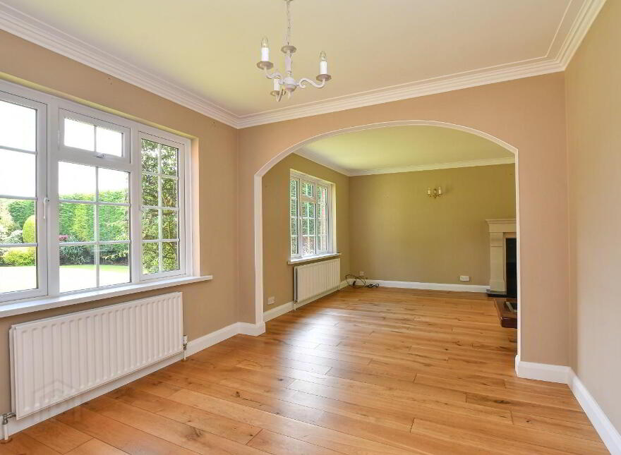 69 Crawfordsburn Road, Newtownards, BT23 4UH