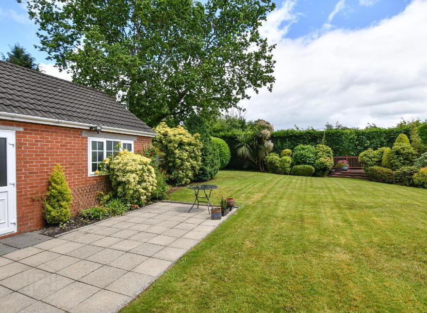 69 Crawfordsburn Road, Newtownards, BT23 4UH