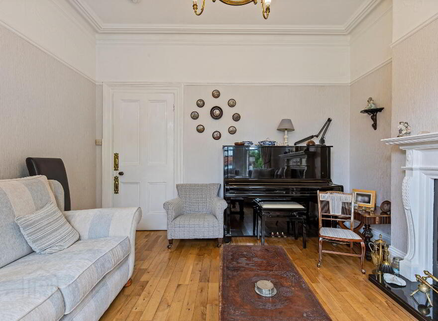 6 Eileen Gardens, Windsor Park, Malone Road, Belfast, BT9 6FW