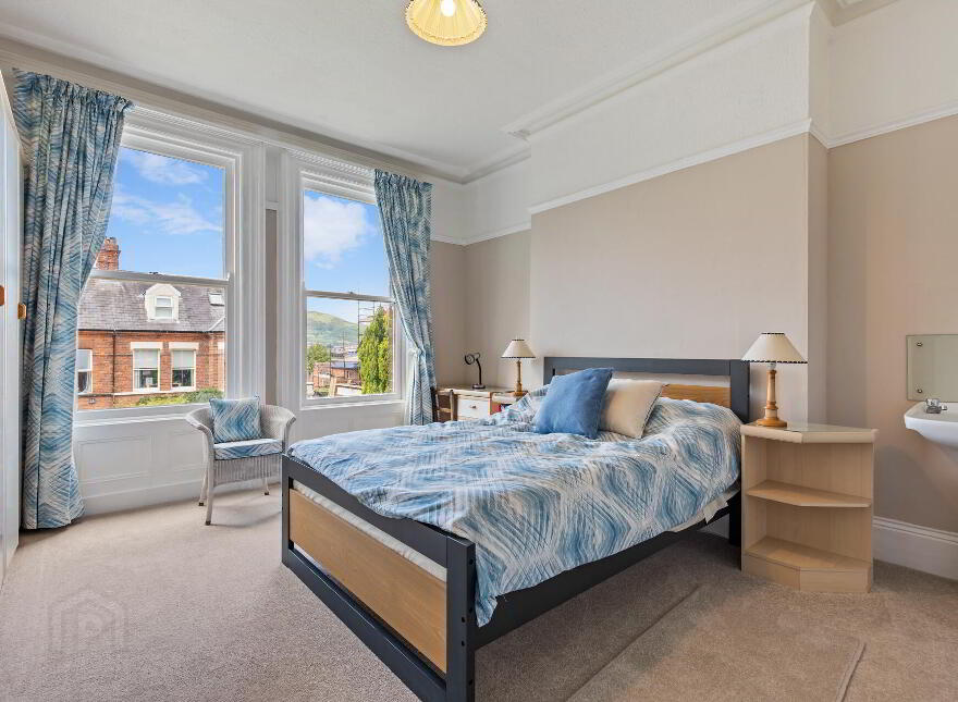 6 Eileen Gardens, Windsor Park, Malone Road, Belfast, BT9 6FW