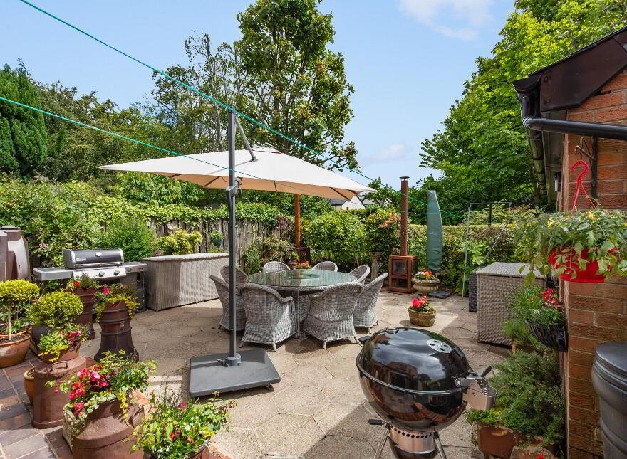 6 Eileen Gardens, Windsor Park, Malone Road, Belfast, BT9 6FW
