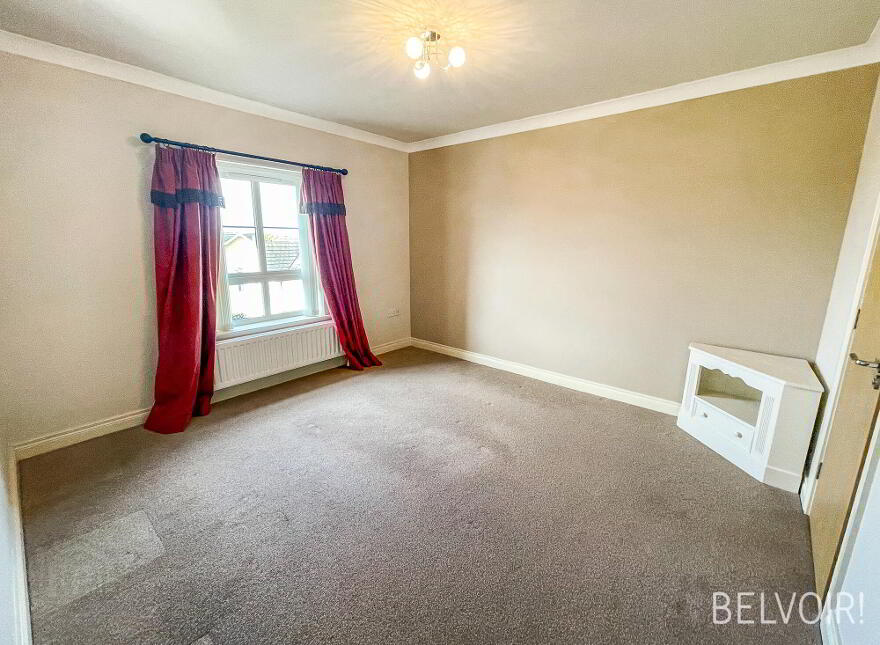 28 Mornington Gardens, Lisburn, BT28 2WB