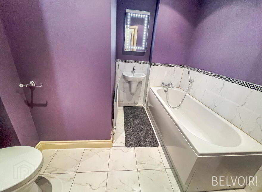 28 Mornington Gardens, Lisburn, BT28 2WB