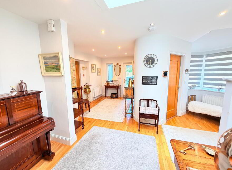 Parkgarriff Lodge, Laurel Hill, Monkstown, T12YNT7