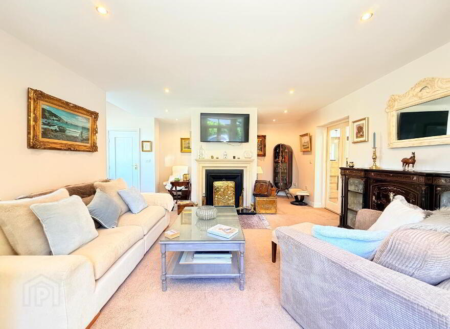 Parkgarriff Lodge, Laurel Hill, Monkstown, T12YNT7