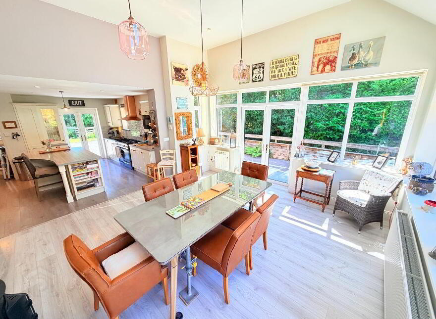 Parkgarriff Lodge, Laurel Hill, Monkstown, T12YNT7