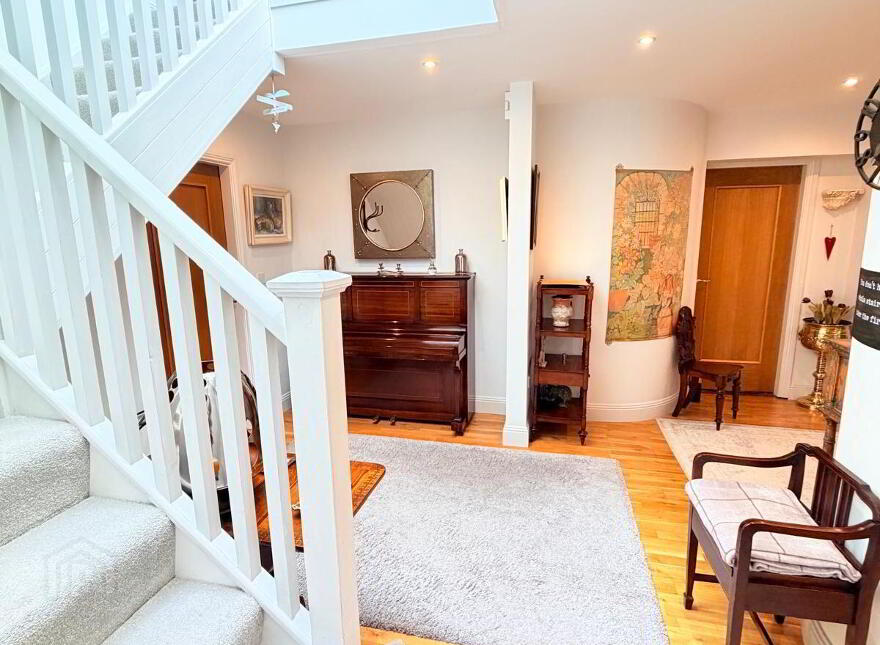 Parkgarriff Lodge, Laurel Hill, Monkstown, T12YNT7