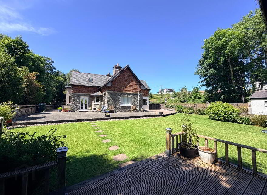 Parkgarriff Lodge, Laurel Hill, Monkstown, T12YNT7