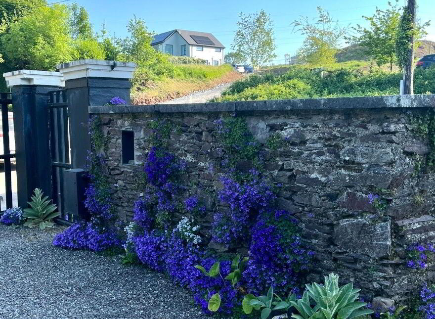 Parkgarriff Lodge, Laurel Hill, Monkstown, T12YNT7