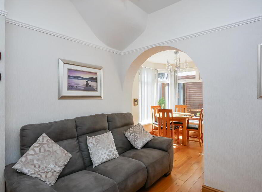33 Raby Street, Ormeau Road, Belfast, BT7 2GY