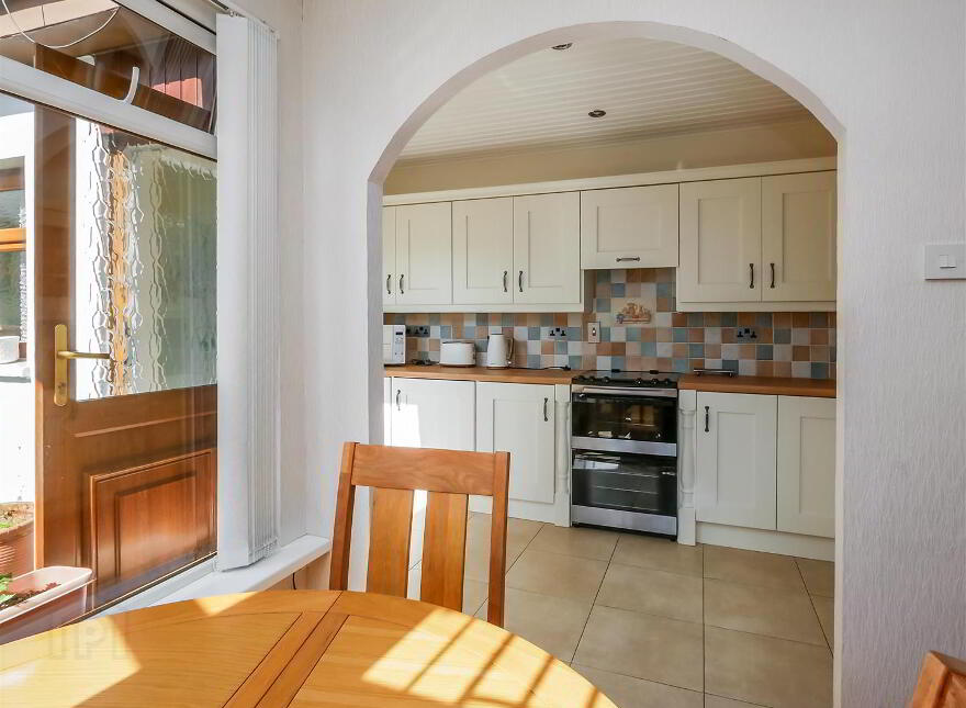 33 Raby Street, Ormeau Road, Belfast, BT7 2GY