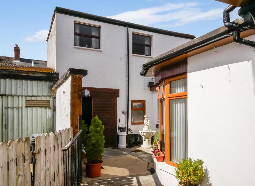 33 Raby Street, Ormeau Road, Belfast, BT7 2GY