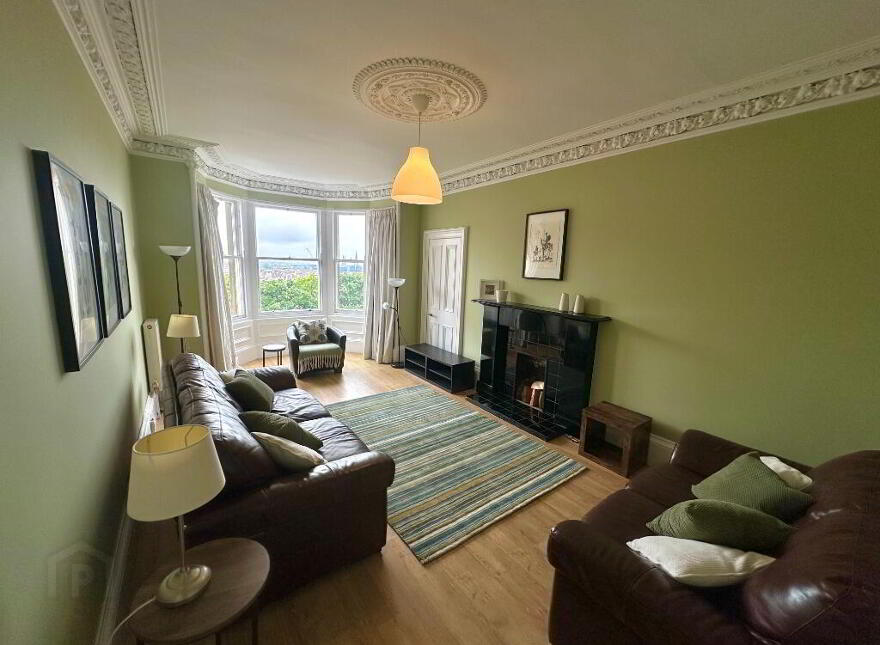 19 Montpelier, Bruntsfield, Edinburgh, EH10 4LZ