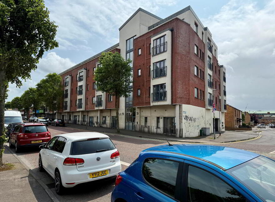 Apt 47, Gardiners Square Apts, Brown Square, Peters Hill, Belfast, BT13 2BW