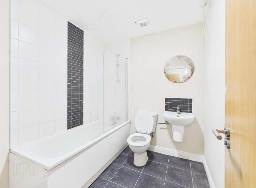 Apt 47, Gardiners Square Apts, Brown Square, Peters Hill, Belfast, BT13 2BW
