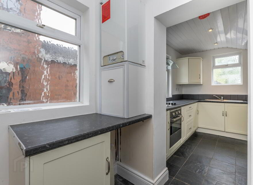 428 Castlereagh Road, Belfast, BT5 5FZ