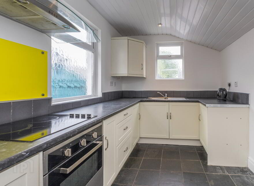 428 Castlereagh Road, Belfast, BT5 5FZ