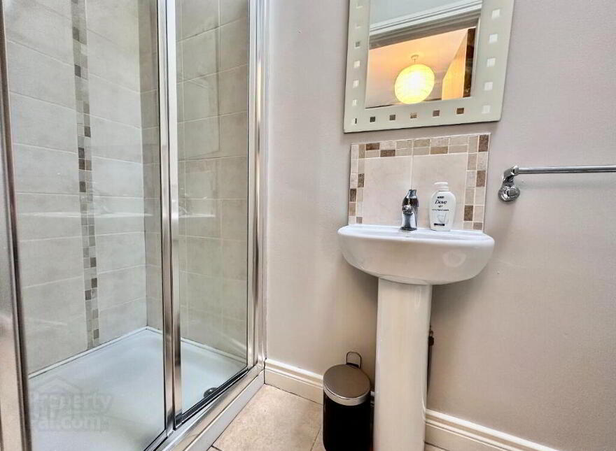 53 Sandhurst Gardens, Belfast, BT9 5AX