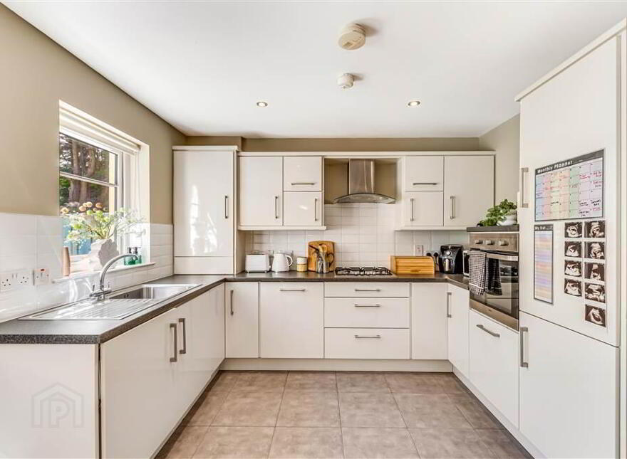 4 Eaton Court, Derriaghy, Dunmurry, Belfast, BT17 9FT