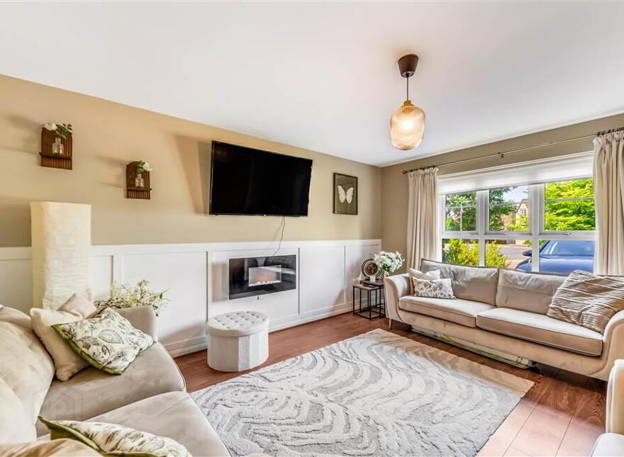 4 Eaton Court, Derriaghy, Dunmurry, Belfast, BT17 9FT