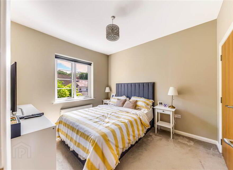 4 Eaton Court, Derriaghy, Dunmurry, Belfast, BT17 9FT