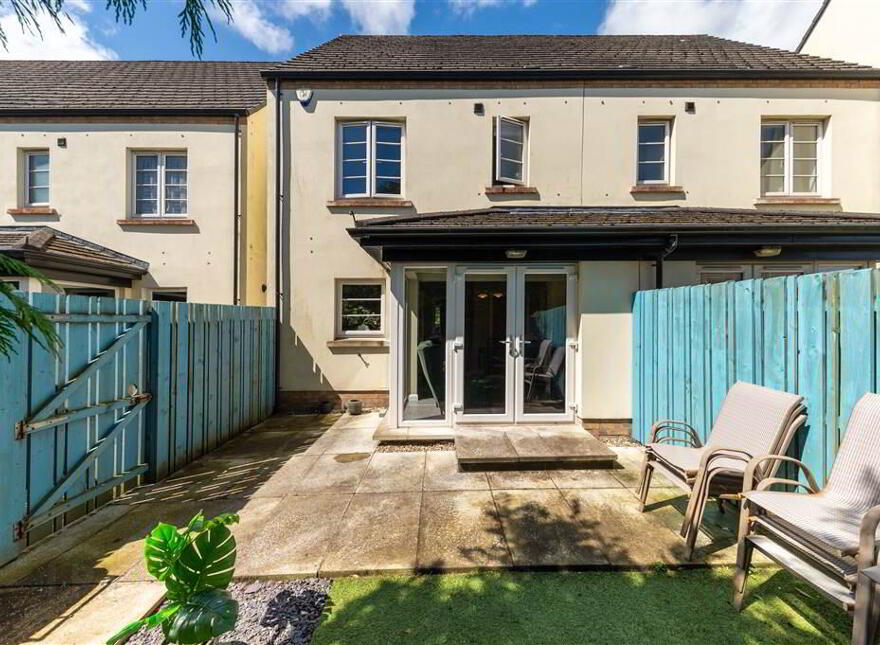 4 Eaton Court, Derriaghy, Dunmurry, Belfast, BT17 9FT
