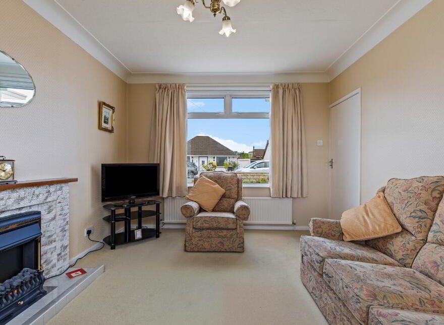 19 Burton Drive, Dundonald, Belfast, BT16 2LR