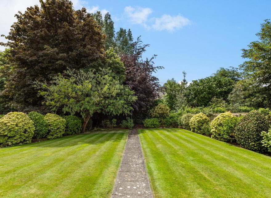 19 Burton Drive, Dundonald, Belfast, BT16 2LR