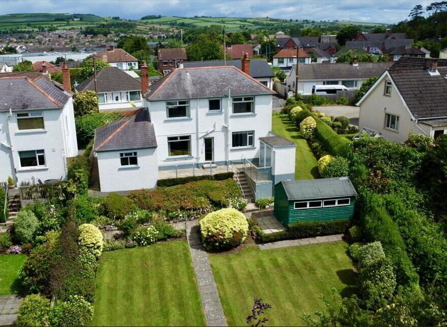 19 Burton Drive, Dundonald, Belfast, BT16 2LR