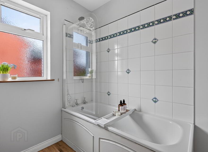 10 Hillside Drive, Stranmillis, Belfast, BT9 5EJ