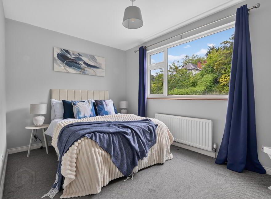 10 Hillside Drive, Stranmillis, Belfast, BT9 5EJ