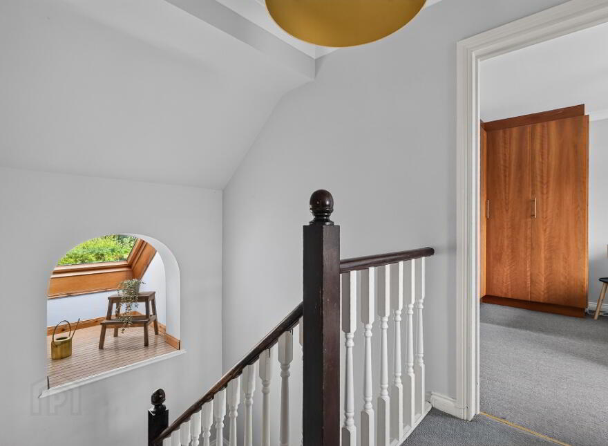 10 Hillside Drive, Stranmillis, Belfast, BT9 5EJ
