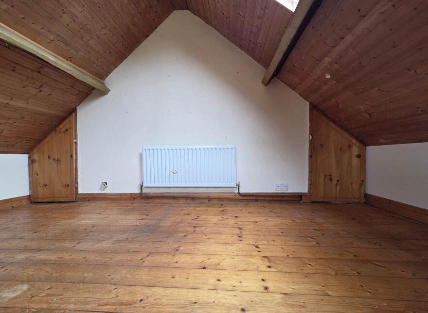 Mountbruis, Tipperary Town, E34A023