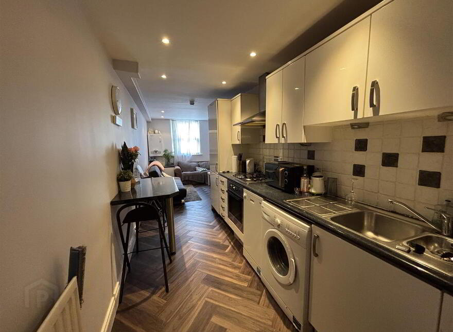 Apt 2 Nova Studios, 167 University Street, Ormeau Road, Belfast, BT7 1HR